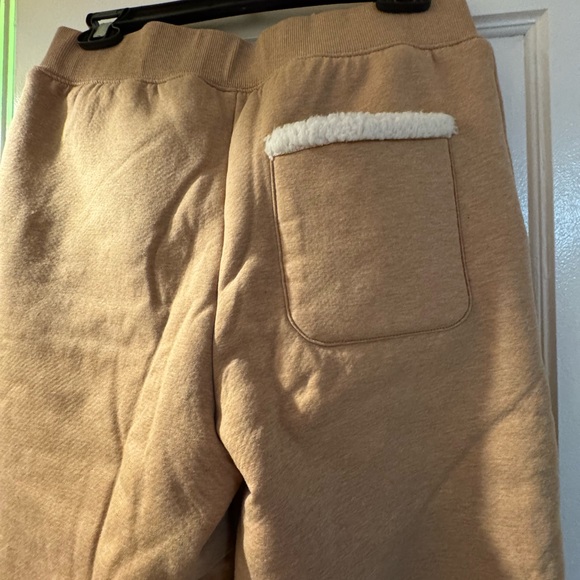 UGG Women's Tan Bonded Lined Fleece Jogger Sweatpants. - Picture 8 of 9